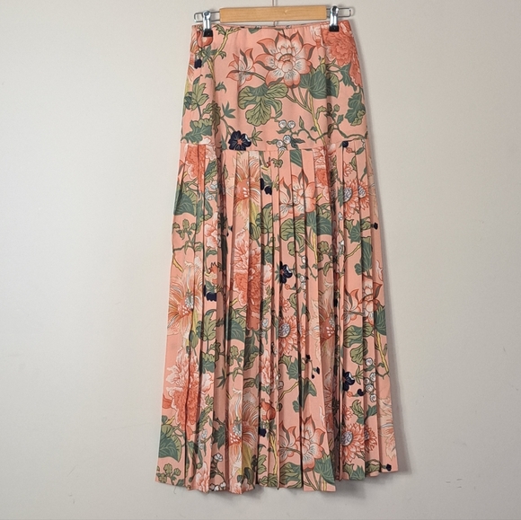 Tuckernuck Floral Pleated Maxi Skirt Size Small - Picture 1 of 5